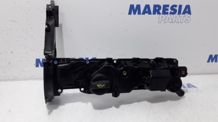 Gebrauchte Ventildeckel Peugeot 5008 I (0A/0E) 1.6 HDiF 16V Preis € 24,95 Margenregelung angeboten von Maresia Parts