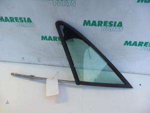 Usagé Vitre triangulaire avant gauche Peugeot 407 (6D) 1.8 16V Prix € 40,00 Règlement à la marge proposé par Maresia Parts