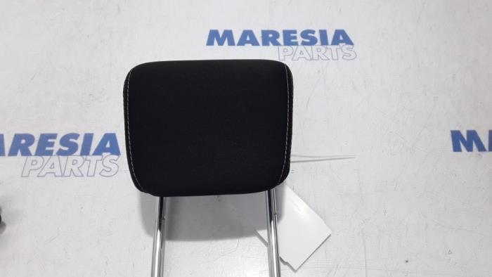 Używane Zaglówek Alfa Romeo MiTo (955) 1.3 JTDm 16V Eco Cena € 50,00 Procedura marży oferowane przez Maresia Parts