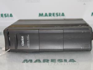 Used CD changer Peugeot 407 (6D) 2.0 HDiF 16V Price € 75,00 Margin scheme offered by Maresia Parts