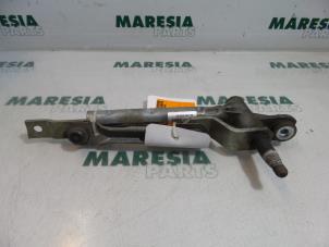 Usagé Mécanique essuie-glace Peugeot 407 (6D) 2.0 HDiF 16V Prix € 40,00 Règlement à la marge proposé par Maresia Parts
