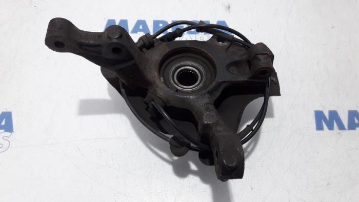 Knuckle, front left from a Fiat Bravo (198A) 1.4 16V 2008