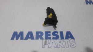 Gebrauchte Scheibensprüherpumpe vorne Fiat Bravo (198A) 1.4 16V Preis € 15,00 Margenregelung angeboten von Maresia Parts