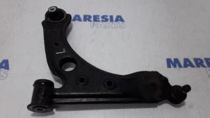 Usagé Bras de suspension avant gauche Fiat Bravo (198A) 1.4 16V Prix € 40,00 Règlement à la marge proposé par Maresia Parts