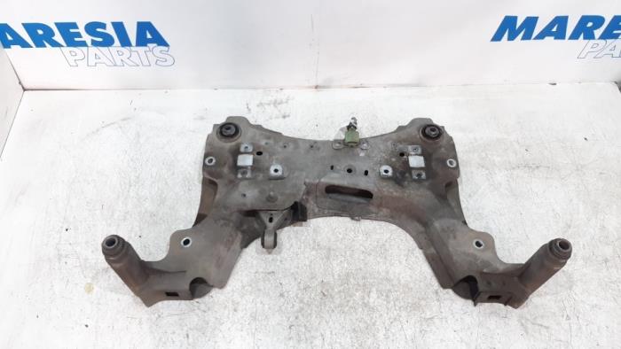 Used Subframe Renault Scénic III (JZ) 1.4 16V TCe 130 Price € 105,00 Margin scheme offered by Maresia Parts