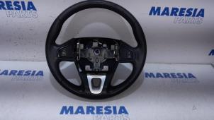 Used Steering wheel Renault Scénic III (JZ) 1.4 16V TCe 130 Price € 75,00 Margin scheme offered by Maresia Parts