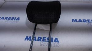 Used Headrest Renault Scénic III (JZ) 1.4 16V TCe 130 Price € 75,00 Margin scheme offered by Maresia Parts