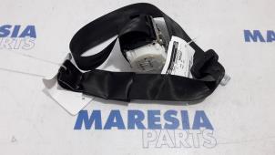 Used Rear seatbelt, centre Alfa Romeo Giulietta (940) 1.4 TB 16V Price € 50,00 Margin scheme offered by Maresia Parts