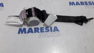 Used Rear seatbelt, centre Citroen C5 III Tourer (RW) 2.0 HDiF 16V Price € 50,00 Margin scheme offered by Maresia Parts