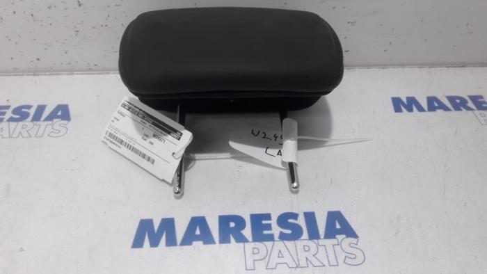 Używane Zaglówek Citroen C6 (TD) 2.7 HDiF V6 24V Cena € 75,00 Procedura marży oferowane przez Maresia Parts