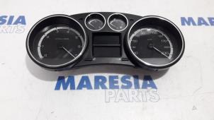 Used Instrument panel Peugeot 308 (4A/C) 1.6 VTI 16V Price € 75,00 Margin scheme offered by Maresia Parts