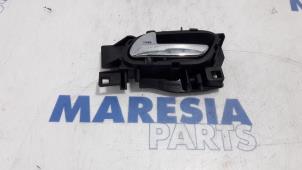 Gebrauchte Türgriff 4-türig links vorne Peugeot 308 (4A/C) 1.6 VTI 16V Preis € 20,00 Margenregelung angeboten von Maresia Parts