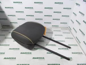 Used Headrest Renault Espace (JK) 2.0 16V Turbo Price € 50,00 Margin scheme offered by Maresia Parts