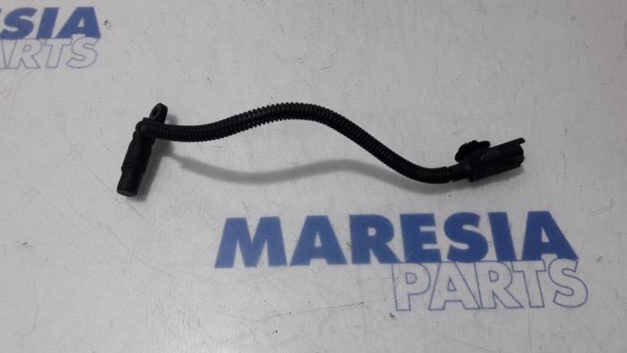 Begagnade Kamaxelsensor Citroen Jumpy (G9) 1.6 HDI Pris € 60,50 Inklusive moms erbjuds av Maresia Parts