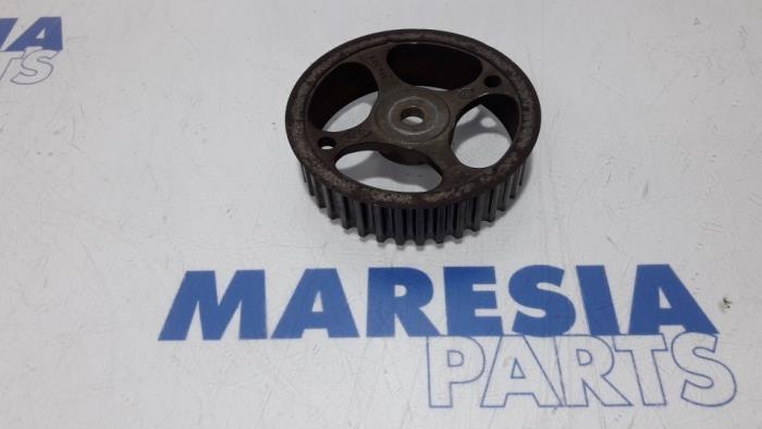 Usagé Roue d'engrenage arbre à cames Renault Megane (BA) 1.4 16V Prix € 20,00 Règlement à la marge proposé par Maresia Parts