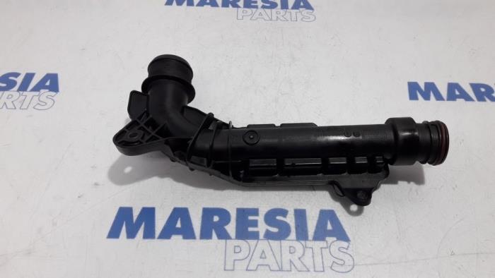 Gebrauchte Intercooler Rohr Peugeot Partner (EA//EF/EN/EU) 1.5 BlueHDi 75 Preis € 60,50 Mit Mehrwertsteuer angeboten von Maresia Parts