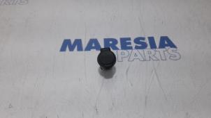Used AUX / USB connection Citroen DS3 (SA) 1.6 16V VTS THP 155 Price € 25,00 Margin scheme offered by Maresia Parts