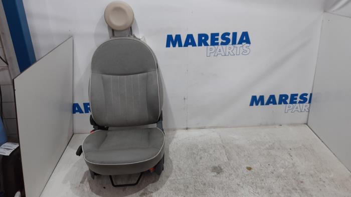 Używane Fotel lewy Fiat 500 (312) 1.2 Cena € 157,50 Procedura marży oferowane przez Maresia Parts