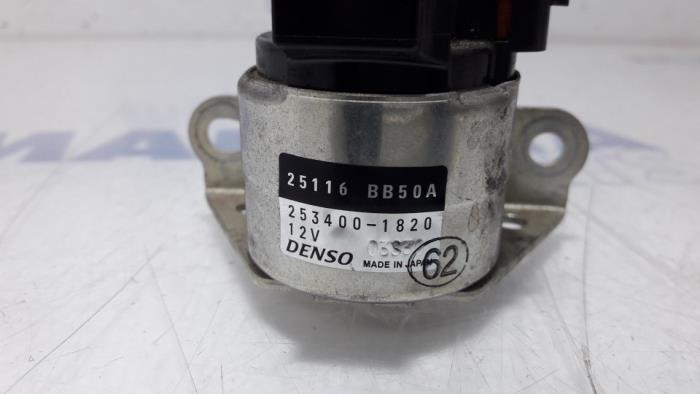 Start/Stopp Kondensator van een Renault Kadjar (RFEH) 1.5 dCi DPF 2015