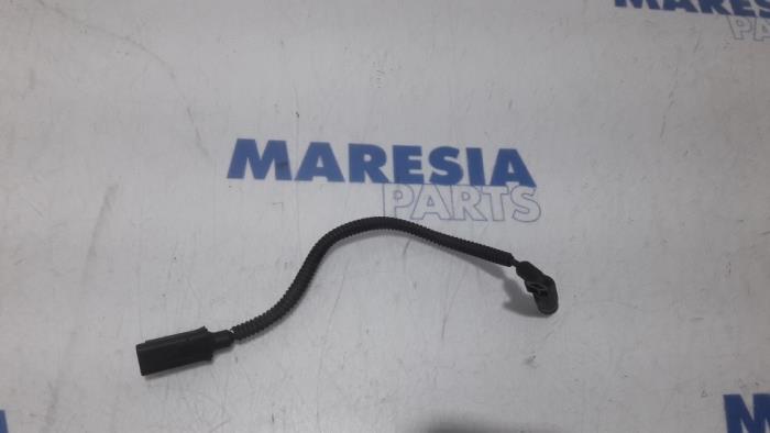 Begagnade Kamaxelsensor Citroen Jumpy (G9) 1.6 HDI Pris € 60,50 Inklusive moms erbjuds av Maresia Parts