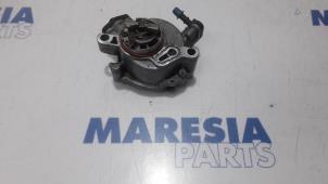 Used Vacuum pump (diesel) Peugeot 208 I (CA/CC/CK/CL) 1.6 Blue HDi 100 Price € 35,00 Margin scheme offered by Maresia Parts