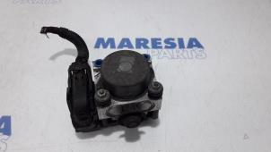 Używane Pompa ABS Fiat 500 (312) 1.2 69 Cena € 75,00 Procedura marży oferowane przez Maresia Parts