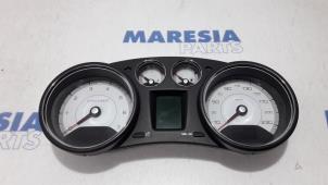 Używane Tablica rozdzielcza Peugeot 308 (4A/C) 1.6 VTI 16V Cena € 75,00 Procedura marży oferowane przez Maresia Parts