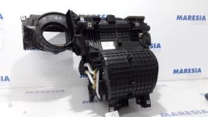 Used Heater housing Renault Master IV (MA/MB/MC/MD/MH/MF/MG/MH) 2.3 dCi 16V Price € 317,63 Inclusive VAT offered by Maresia Parts