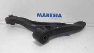Usagé Bras de suspension bas avant gauche Renault Master IV (MA/MB/MC/MD/MH/MF/MG/MH) 2.3 dCi 16V Prix € 48,40 Prix TTC proposé par Maresia Parts