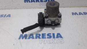 Gebrauchte ABS Pumpe Renault Master IV (MA/MB/MC/MD/MH/MF/MG/MH) 2.3 dCi 16V Preis € 190,58 Mit Mehrwertsteuer angeboten von Maresia Parts
