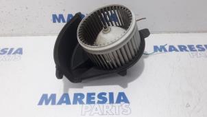 Gebrauchte Heizung Belüftungsmotor Renault Master IV (MA/MB/MC/MD/MH/MF/MG/MH) 2.3 dCi 16V Preis € 48,40 Mit Mehrwertsteuer angeboten von Maresia Parts