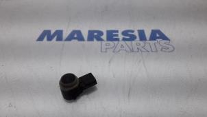 Used PDC Sensor Renault Master IV (MA/MB/MC/MD/MH/MF/MG/MH) 2.3 dCi 16V Price € 30,25 Inclusive VAT offered by Maresia Parts