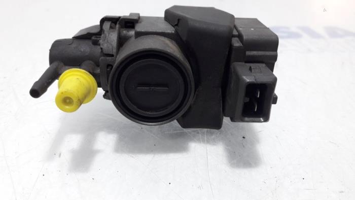 Turbo pressure regulator from a Renault Master IV (MA/MB/MC/MD/MH/MF/MG/MH) 2.3 dCi 16V 2013