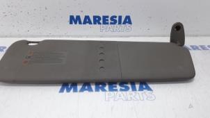 Used Sun visor Renault Master IV (MA/MB/MC/MD/MH/MF/MG/MH) 2.3 dCi 16V Price € 30,25 Inclusive VAT offered by Maresia Parts
