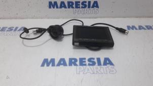 Used Reversing camera Renault Master IV (MA/MB/MC/MD/MH/MF/MG/MH) 2.3 dCi 16V Price € 90,75 Inclusive VAT offered by Maresia Parts
