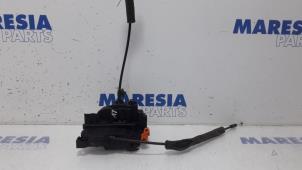 Used Door lock mechanism 2-door, left Renault Master IV (MA/MB/MC/MD/MH/MF/MG/MH) 2.3 dCi 16V Price € 84,70 Inclusive VAT offered by Maresia Parts