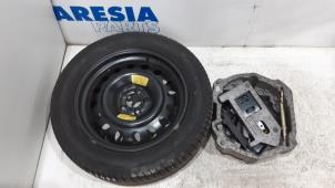 Used Jackkit + spare wheel Citroen C6 (TD) 2.2 HdiF 16V Price € 105,00 Margin scheme offered by Maresia Parts