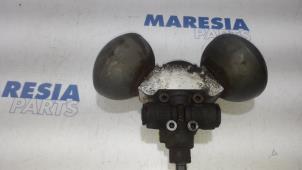 Usagé Sphère de suspension Citroen C6 (TD) 2.2 HdiF 16V Prix € 183,75 Règlement à la marge proposé par Maresia Parts