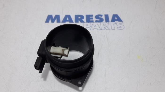 Usagé Débitmètre Citroen C6 (TD) 2.2 HdiF 16V Prix € 35,00 Règlement à la marge proposé par Maresia Parts