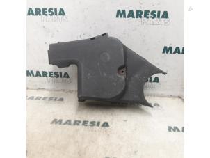 Begagnade Kamremsskydd Fiat Punto II (188) 1.2 16V 5-Drs. Pris € 20,00 Marginaltabell erbjuds av Maresia Parts