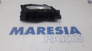 Used Rear door handle 4-door, right Citroen C6 (TD) 2.2 HdiF 16V Price € 30,00 Margin scheme offered by Maresia Parts