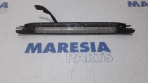 Used Third brake light Citroen C6 (TD) 2.2 HdiF 16V Price € 25,00 Margin scheme offered by Maresia Parts