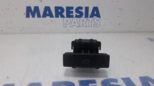 Gebrauchte Handbremse Schalter Citroen C6 (TD) 2.2 HdiF 16V Preis € 25,00 Margenregelung angeboten von Maresia Parts