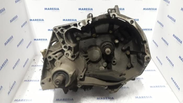 Gebrauchte Getriebe Renault Express/Rapid/Extra 1.9 D Preis € 190,58 Mit Mehrwertsteuer angeboten von Maresia Parts