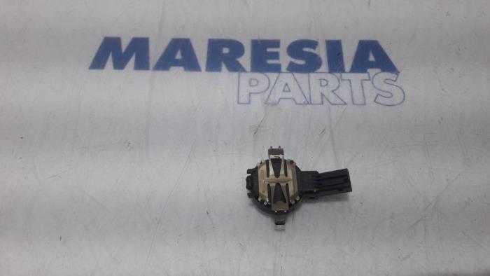 Begagnade Regnsensor Citroen C3 (SX/SW) 1.2 Vti 12V PureTech Pris € 50,00 Marginaltabell erbjuds av Maresia Parts