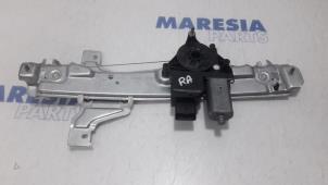 Używane Mechanizm szyby prawej tylnej wersja 4-drzwiowa Citroen C3 (SX/SW) 1.2 Vti 12V PureTech Cena € 85,00 Procedura marży oferowane przez Maresia Parts