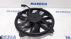 Used Fan motor Peugeot 307 CC (3B) 2.0 16V Price € 34,95 Margin scheme offered by Maresia Parts