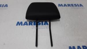 Used Headrest Peugeot 307 CC (3B) 2.0 16V Price € 50,00 Margin scheme offered by Maresia Parts