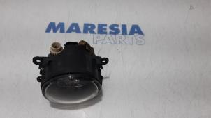 Used Fog light, front right Peugeot 307 CC (3B) 2.0 16V Price € 10,00 Margin scheme offered by Maresia Parts