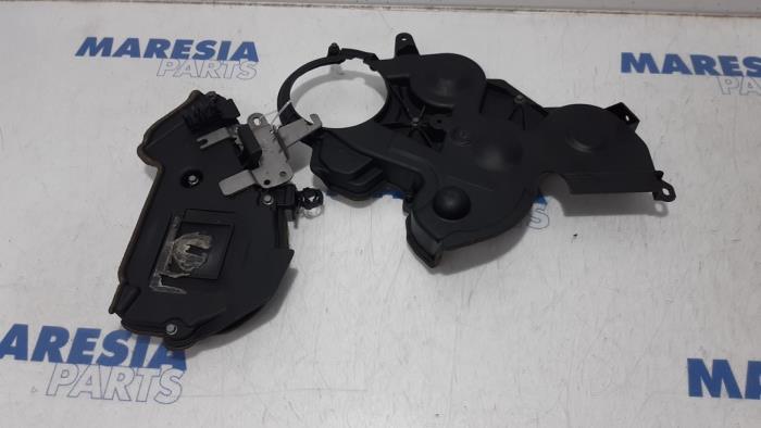Usagé Couvercle de distribution Fiat Scudo Prix € 20,00 Règlement à la marge proposé par Maresia Parts